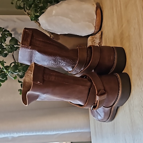Roots FOLD OVER Classic Boots - Picture 3 of 12